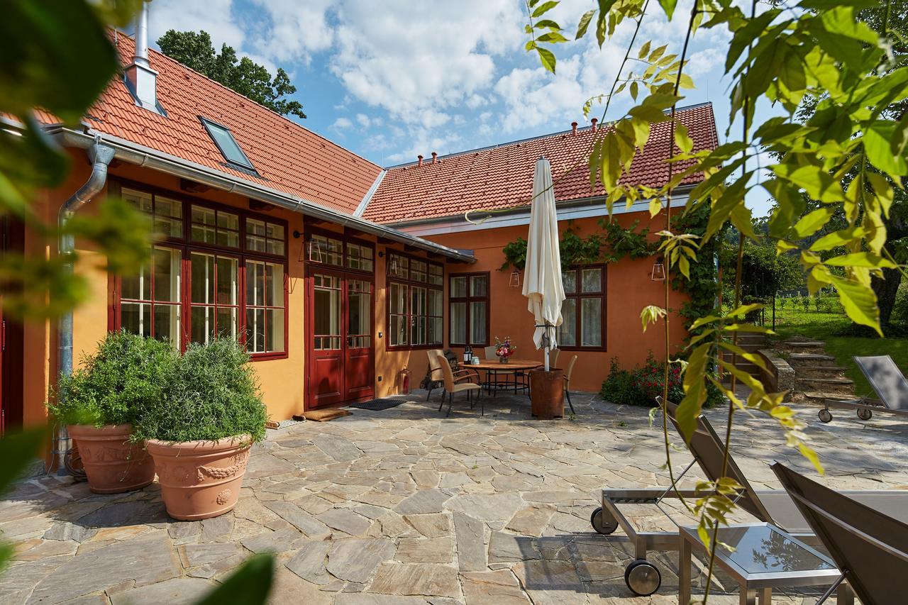 Villa Tranquillini Auf Gut Guntrams Schwarzau am Steinfelde Exterior photo